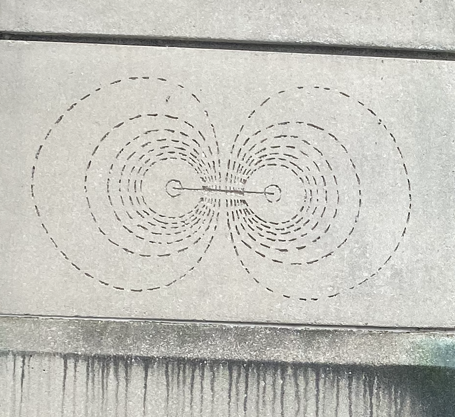 Dipoles vortex and electric